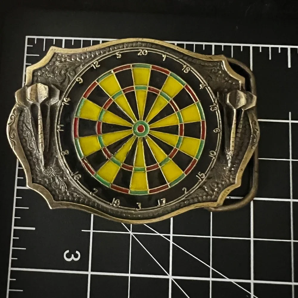 Vintage 1987 Dartboard Darts Belt Buckle Silver Tone Enamel 3.5in Western Retro